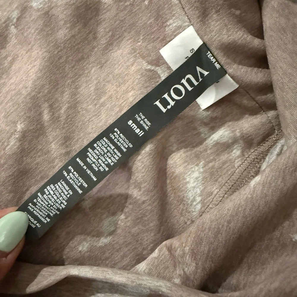 Vuori clean elevation leggings size small - Picture 3 of 5